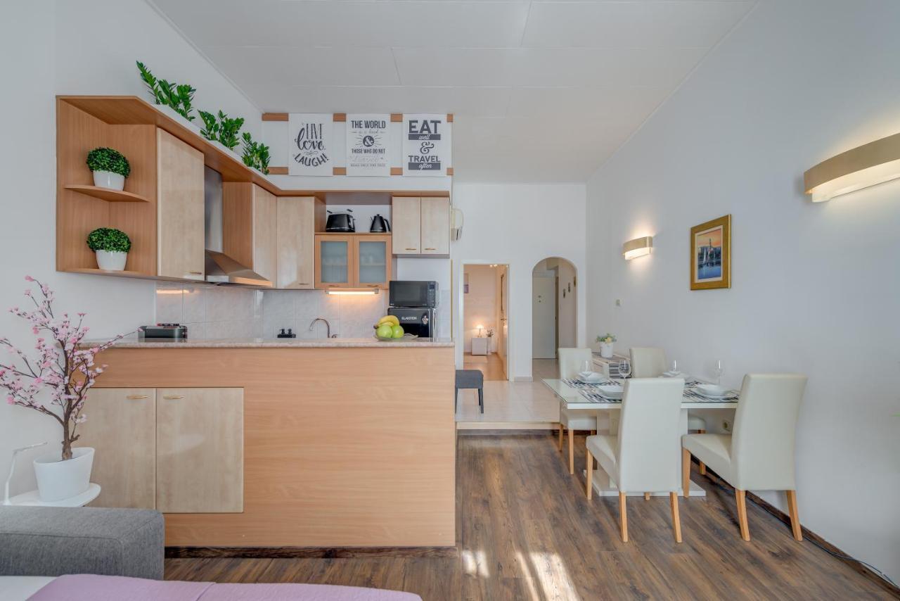 Apartments Riva Lucija By Litto Split Exterior foto
